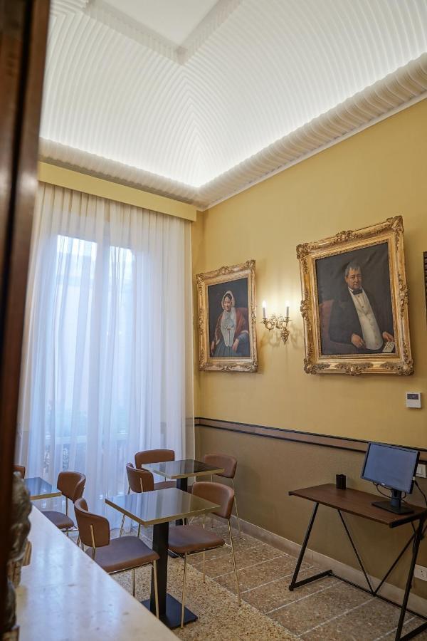 Bed and Breakfast Dimora Donna Elena Nápoles Exterior foto